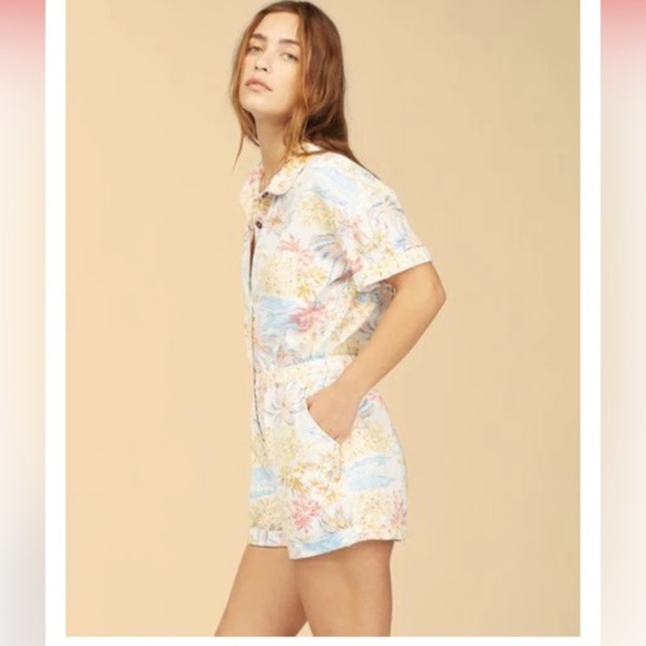 Billabong X Wrangler Cali yellow multi Sun floral Romper short coverall size S - Picture 2 of 6